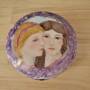 Vintage Porcelain Trinket Box Decorative Round Hinged Lid Hand Painted‎ Art 5.5"